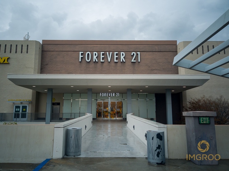 Westfield Santa Anita Mall - Forever 21-IMG_20200406_174433.jpg