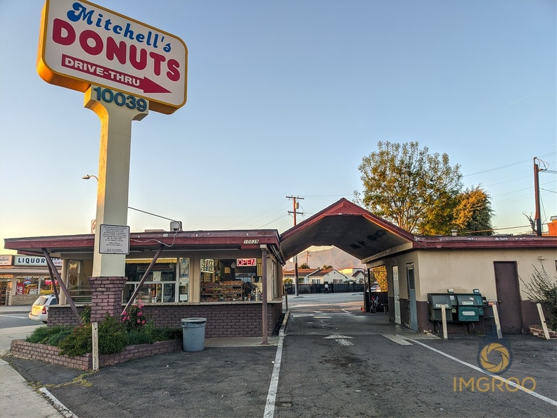 Mitchell's Donuts on Valley Blvd-IMG_20200110_164108.jpg